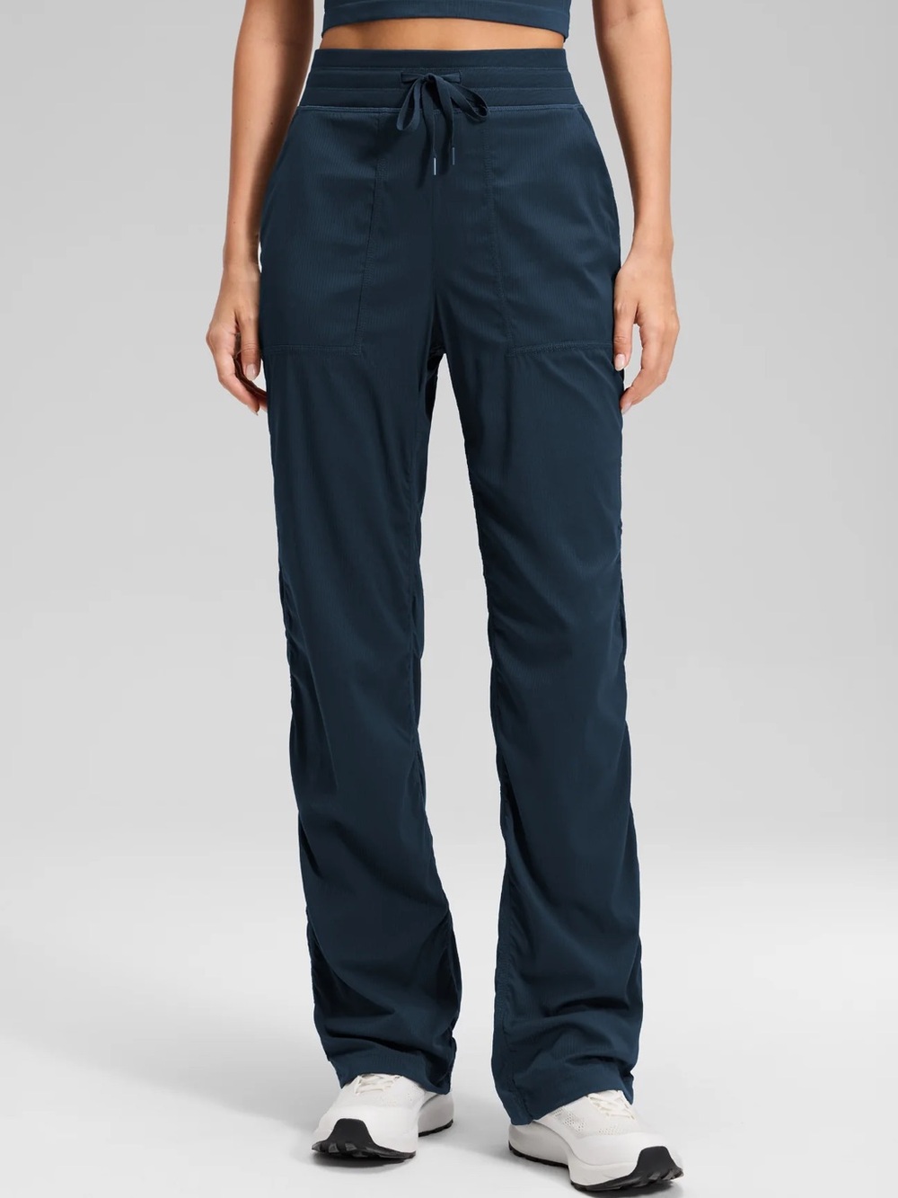 Lightweight Straight Leg Pocket Pant 32"